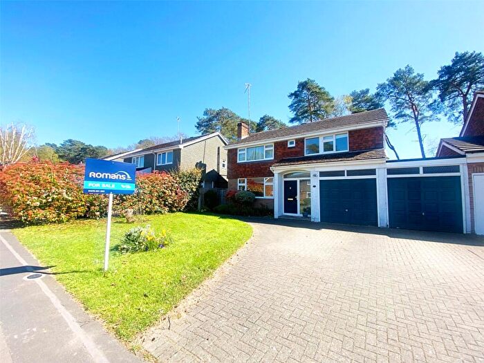 4 Bedroom Detached House For Sale In Heathpark Drive, Windlesham, Surrey, GU20