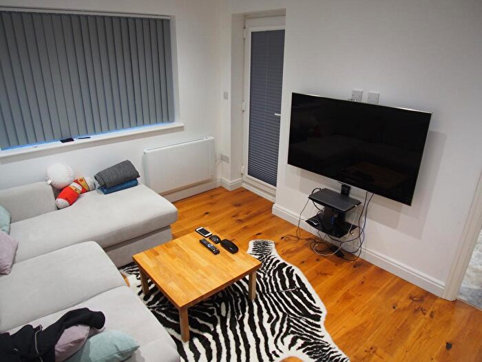 1 Bedroom Flat To Rent In Wansbeck Court, Enfield Borough, Enfield, EN2