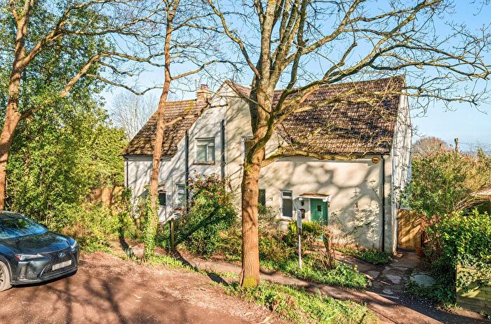 4 Bedroom Terraced House To Rent In Heathyfields Road, Farnham, Surrey, GU9