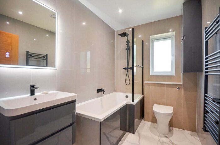 2 Bedroom Detached Bungalow For Sale In Peaslands Road, Saffron Walden, CB11