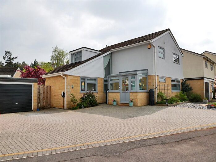 4 Bedroom Detached House For Sale In Redhill Close, Derry Hill, Calne, SN11