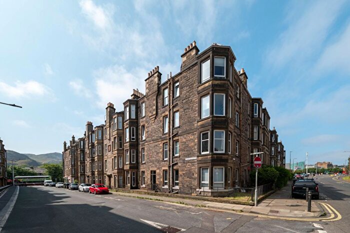 2 Bedroom Flat For Sale In Cambusnethan Street, Edinburgh, EH7