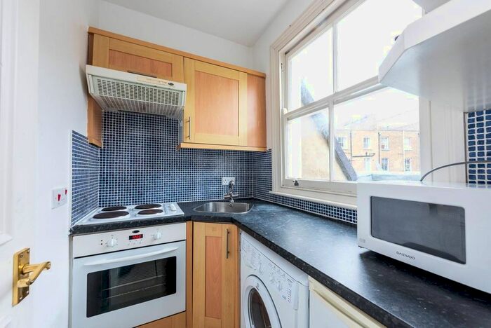 Studio To Rent In Collingham Place, South Kensington, London, SW5