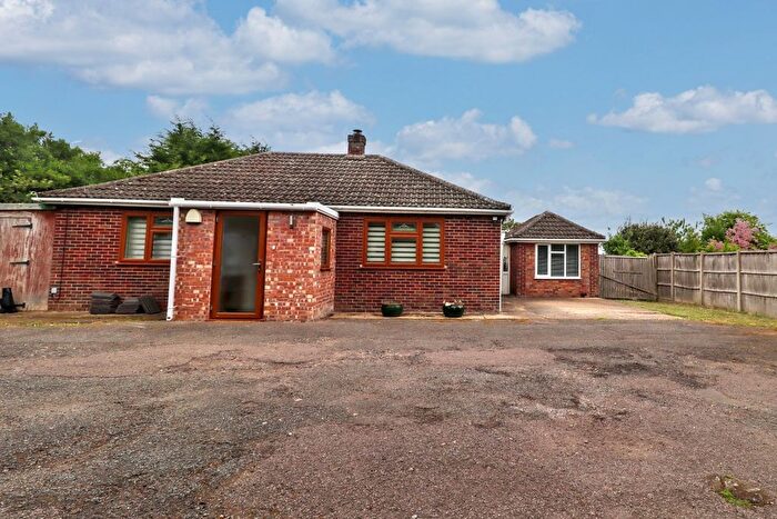 3 Bedroom Bungalow For Sale In Mill Road, Wiggenhall St. Germans, King's Lynn, Norfolk, PE34