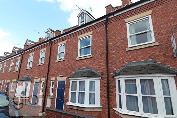 6 Bedroom Terraced House To Rent In New Street, Leamington Spa, CV31