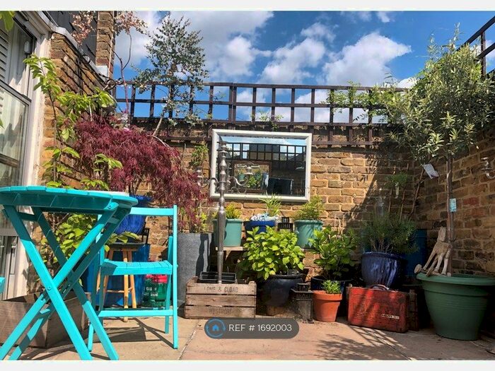 1 Bedroom Flat To Rent In Myatts Fields South, Lambeth, London, SW9