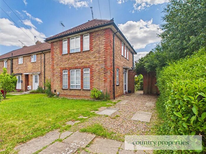 3 Bedroom End Of Terrace House To Rent In Leigh Common, Welwyn Garden City, AL7