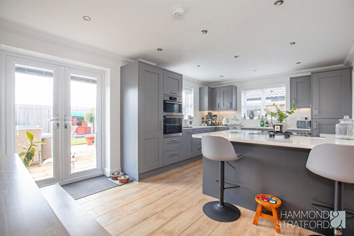 4 Bedroom Detached House For Sale In Harper Close, Shropham, NR17