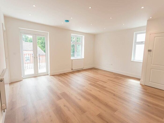 2 Bedroom Flat To Rent In Highclere House, Kings Road, Sunninghill, SL5