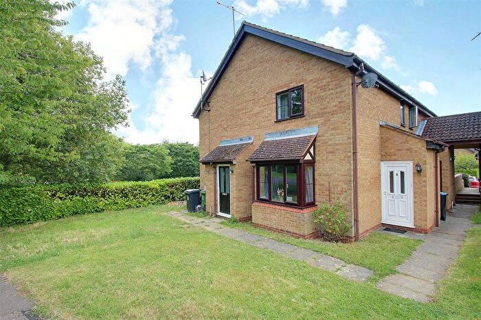 1 Bedroom Terraced House To Rent In The Pastures, Hemel Hempstead, HP1