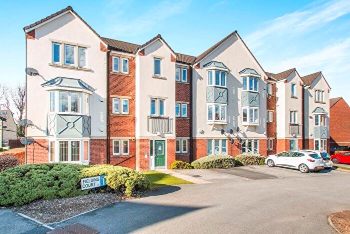 2 Bedroom Apartment To Rent In Fielding Court, Morley, Leeds, LS27