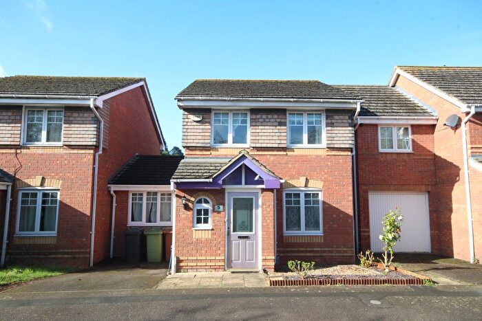 3 Bedroom Detached House To Rent In Covington Grove, Wellingborough, NN8