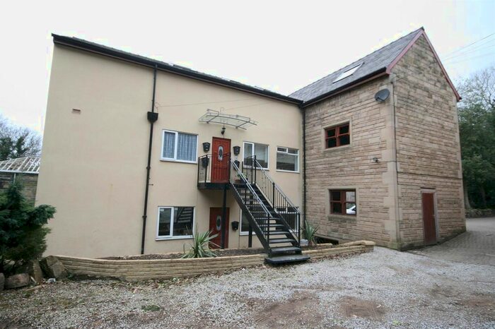 1 Bedroom Flat To Rent In Woodleigh Hall Mews, Knott Lane, Rawdon, Leeds, LS19