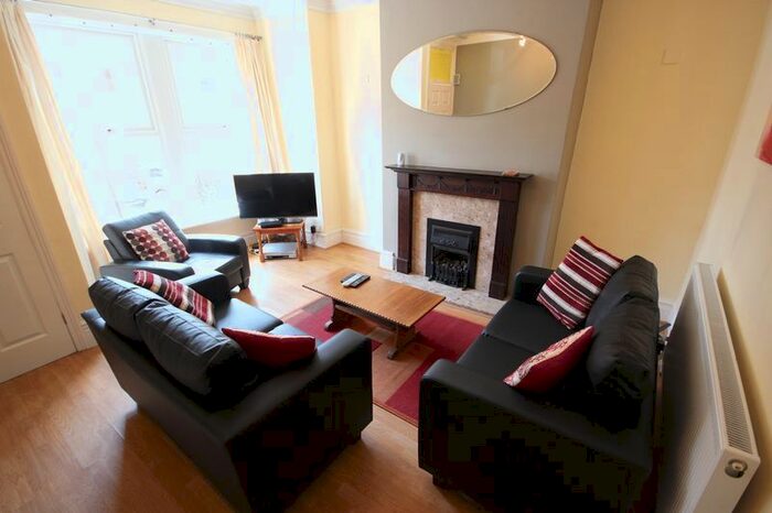 3 Bedroom Terraced House To Rent In Bentley Lane, Meanwood, Leeds, LS6