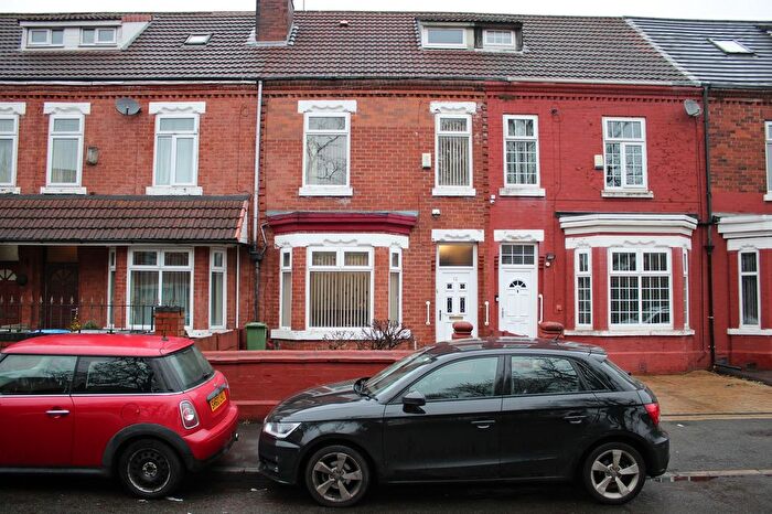 5 Bedroom Terraced House For Sale In Lime Grove, Old Trafford, Manchester., M16