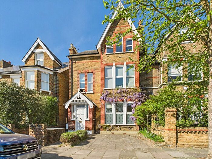 2 Bedroom Flat To Rent In Stanmore Road, Richmond, TW9