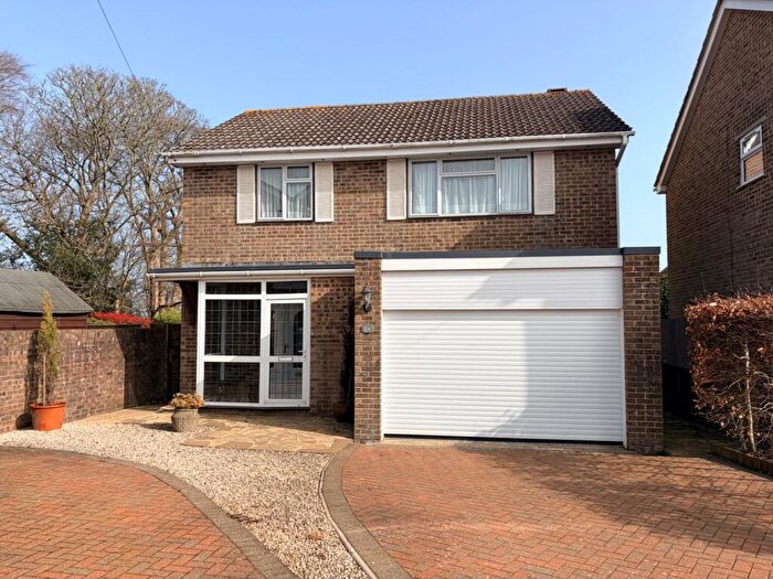 4 Bedroom Detached House For Sale In Ashlett Close, Fawley, Southampton, Hampshire, SO45