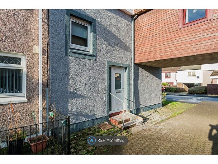 2 Bedroom End Of Terrace House To Rent In Park Green, Erskine, PA8
