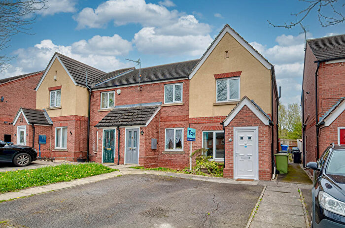 2 Bedroom End Of Terrace House For Sale In Haycroft Gardens, Chesterfield, S43
