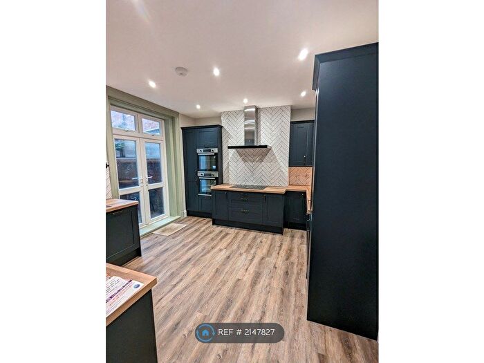5 Bedroom Terraced House To Rent In Hester Street, Northampton, NN2