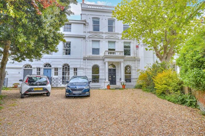 6 Bedroom Terraced House For Sale In Kent Road, Southsea, PO5