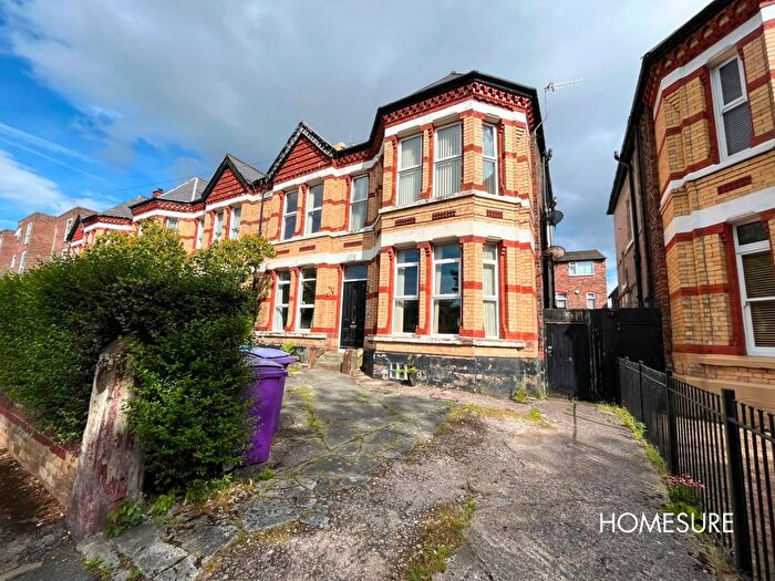 2 Bedroom Flat To Rent In Grassendale Road, Liverpool, Merseyside, L19