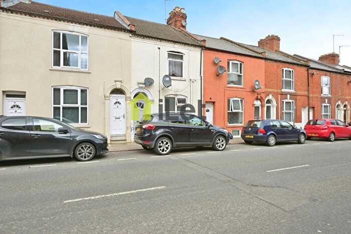 2 Bedroom Flat To Rent In A St. Michaels Road, Northampton, NN1