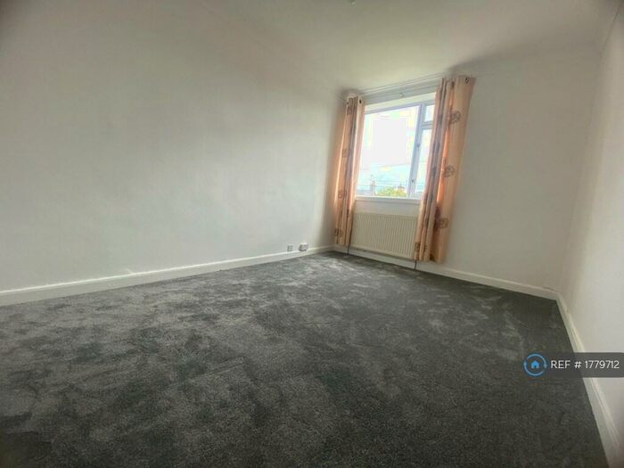 2 Bedroom Flat To Rent In Ashley Terrace, Alloa, FK10