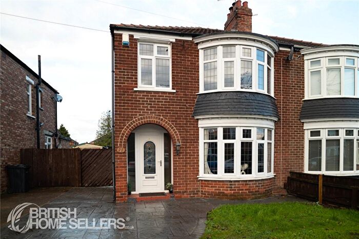 3 Bedroom Semi Detached House For Sale In Chalford Oaks, Middlesbrough, North Yorkshire, TS5