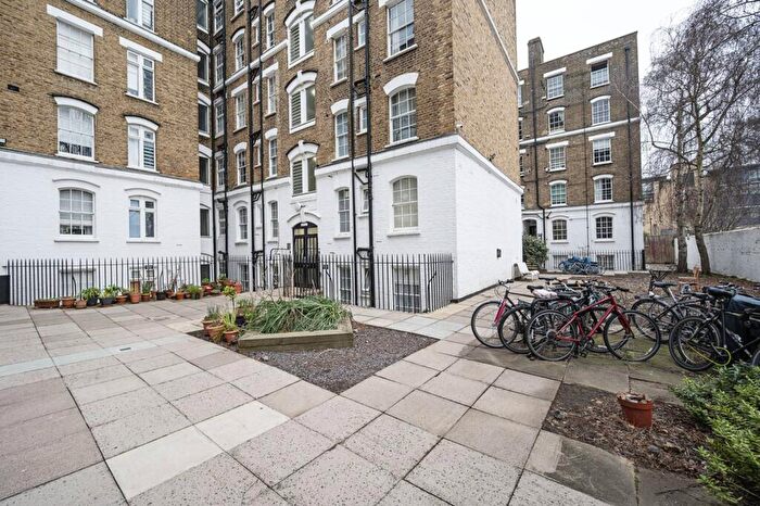 1 Bedroom Flat To Rent In Enfield Cloisters, , Hoxton, London, N1