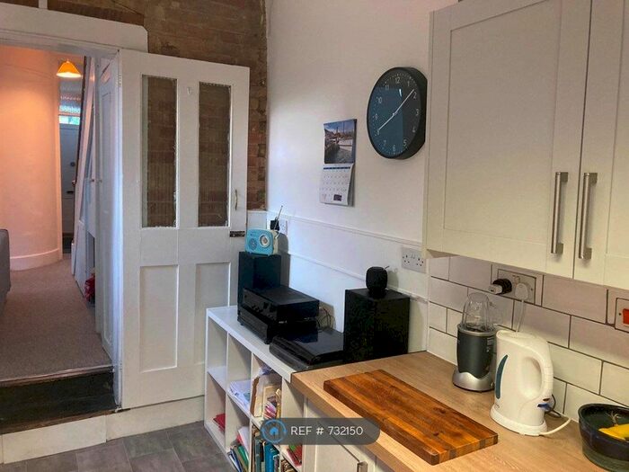 3 Bedroom End Of Terrace House To Rent In Wilton Road, Salisbury, SP2