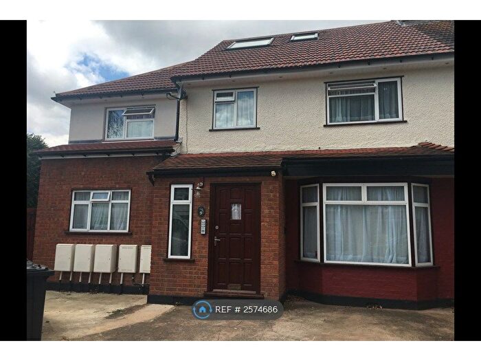 Studio To Rent In Betham Road, Greenford, UB6