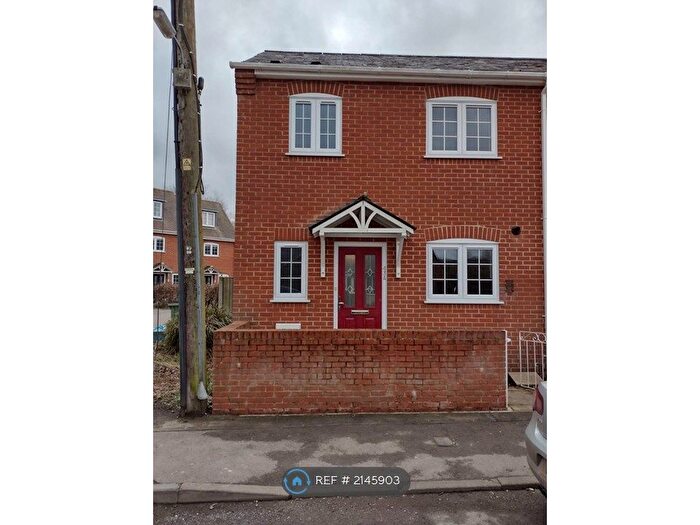 3 Bedroom End Of Terrace House To Rent In Newbury Street, Lambourn, Hungerford, RG17