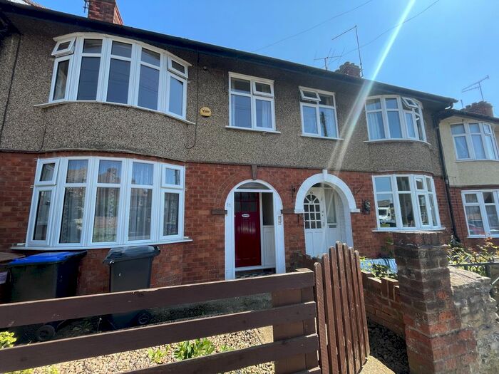 3 Bedroom Property To Rent In Thornton Road, Northampton, NN2