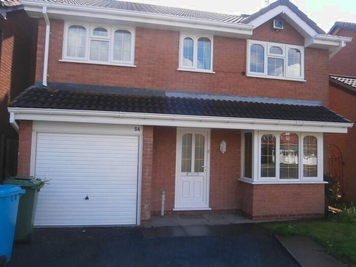 4 Bedroom Detached House To Rent In Leasowe Drive, Perton, Wolverhampton, WV6