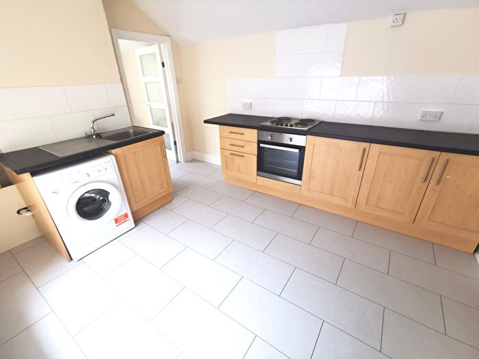 1 Bedroom Property To Rent In Brynymor Road, Swansea, SA1