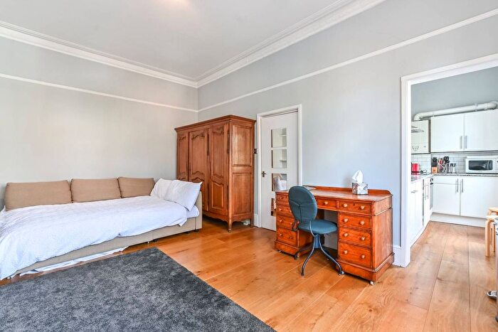 Studio To Rent In King Henry's Road, Primrose Hill, London, NW3