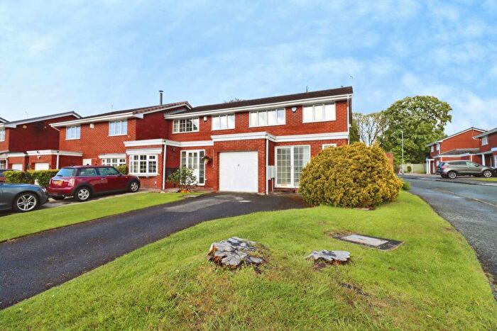 3 Bedroom End Of Terrace House For Sale In Athelstan Close, Bromborough, CH62