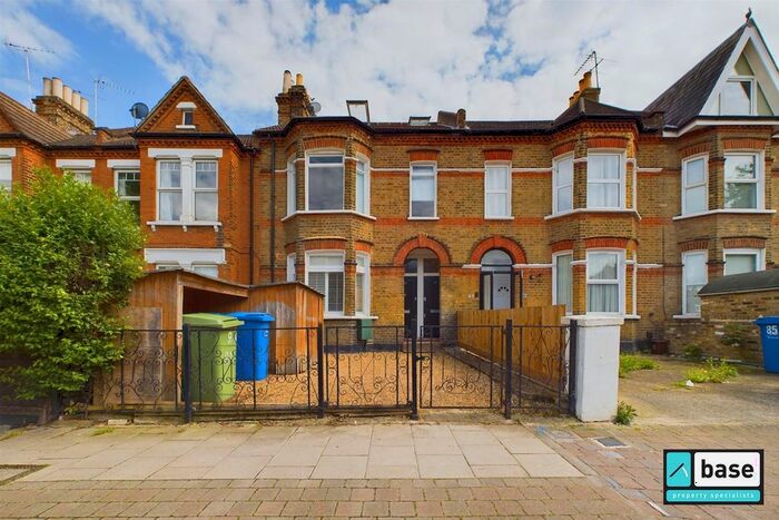 4 Bedroom Flat To Rent In Dunstans Road, London, SE22