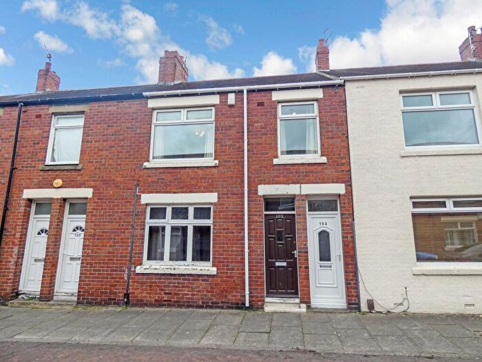 2 Bedroom Flat To Rent In Collingwood Street, Hebburn, Tyne And Wear, NE31