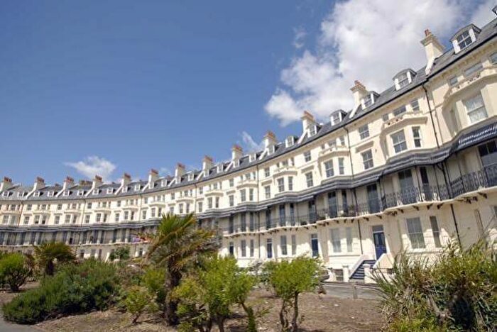 1 Bedroom Apartment To Rent In Marine Crescent, Folkestone, CT20