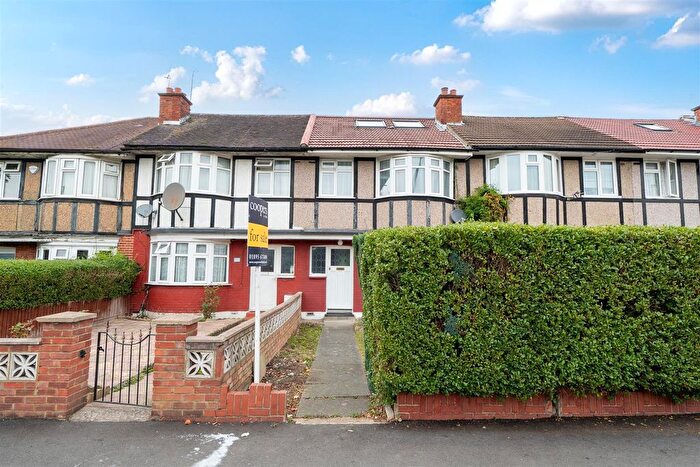 4 Bedroom Terraced House For Sale In Eastcote Lane, Harrow, HA2