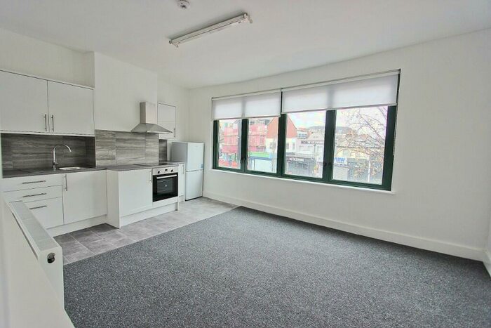 1 Bedroom Flat To Rent In Woodgrange Road, London, E7