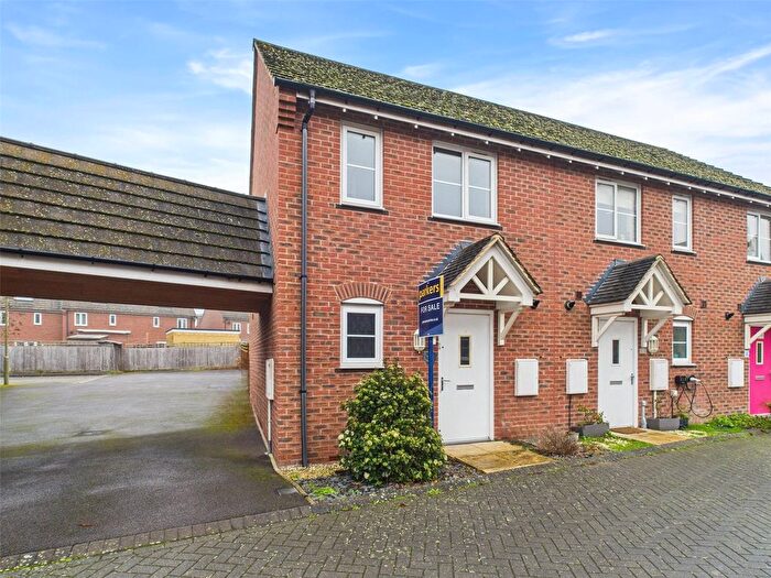 2 Bedroom End Terrace House For Sale In Chalkpit Lane, Chinnor, Oxfordshire, OX39