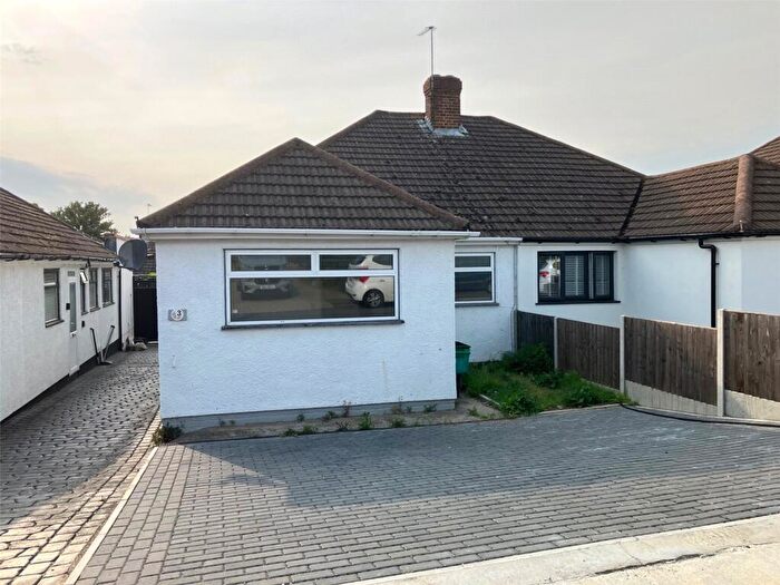 3 Bedroom Bungalow For Sale In Whitefield Close, Orpington, BR5