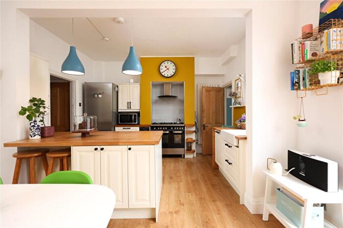 5 Bedroom Terraced House To Rent In Crofton Avenue, Bristol, Somerset, BS7