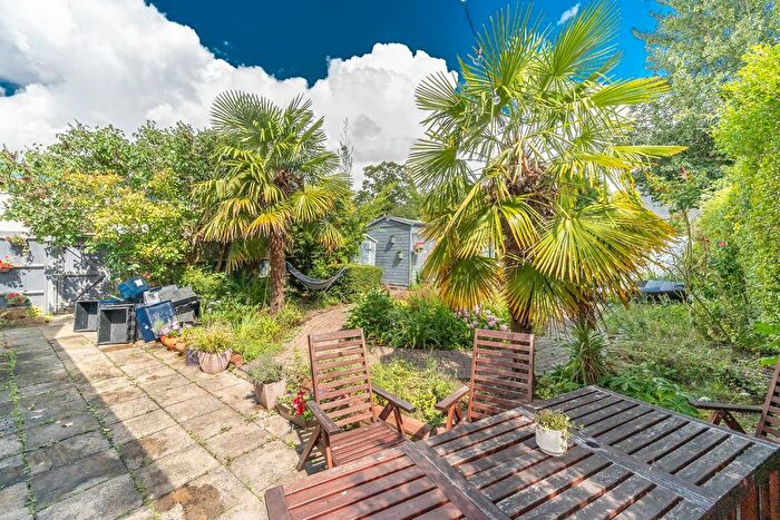 5 Bedroom Bungalow To Rent In Hillside Road, Northwood, HA6