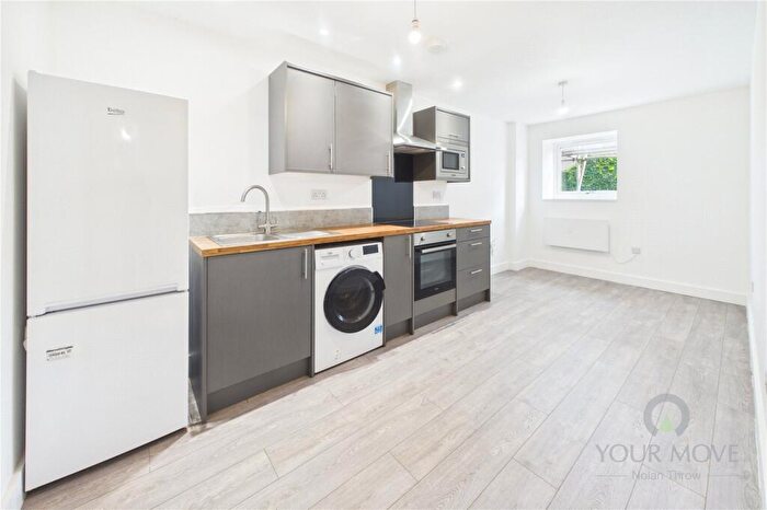 1 Bedroom Flat To Rent In Gold Street, Northampton, Northamptonshire, NN1