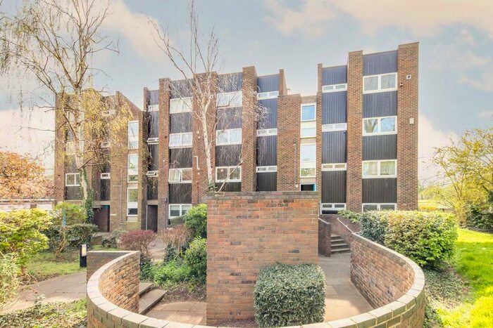 1 Bedroom Flat To Rent In Wellesley Road, Twickenham, TW2