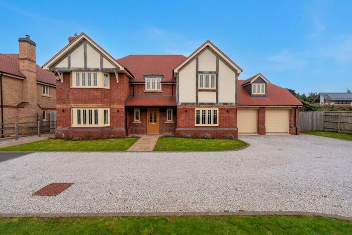5 Bedroom Detached House For Sale In Toft Dunchurch Rugby, Warwickshire, CV22